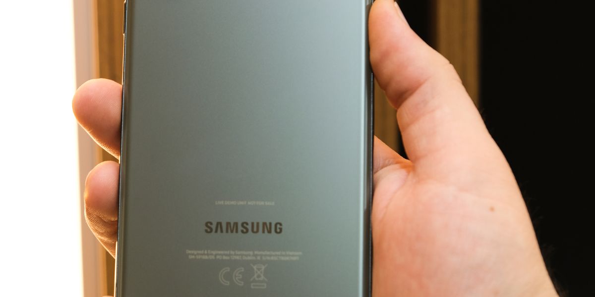The Ultimate 2026 Showdown: Best Flagship Phone Comparison – samsung galaxy s26 ultra vs iphone 17 pro max Review The Ultimate 2026 Showdown: Best Flagship Phone Comparison – samsung galaxy s26 ultra vs iphone 17 pro max Review